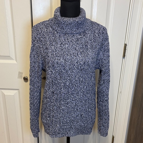 Croft & Barrow Turtleneck Sweater - Picture 1 of 9